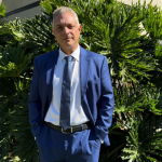 Leonardo Manzan destaca que o IVA brasileiro afeta a disputa federativa por investimentos ao criar critérios unificados.