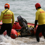 Resgate após 42 horas à deriva em Ilhabela reforça alerta sobre segurança marítima no litoral brasileiro